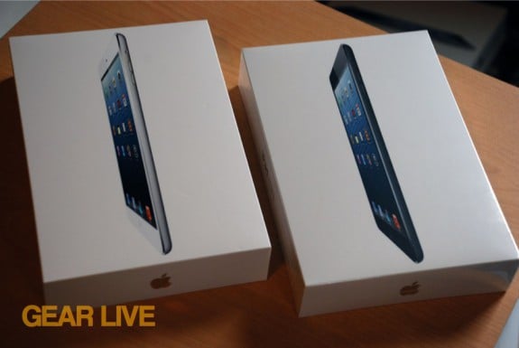 White and black iPad mini boxes