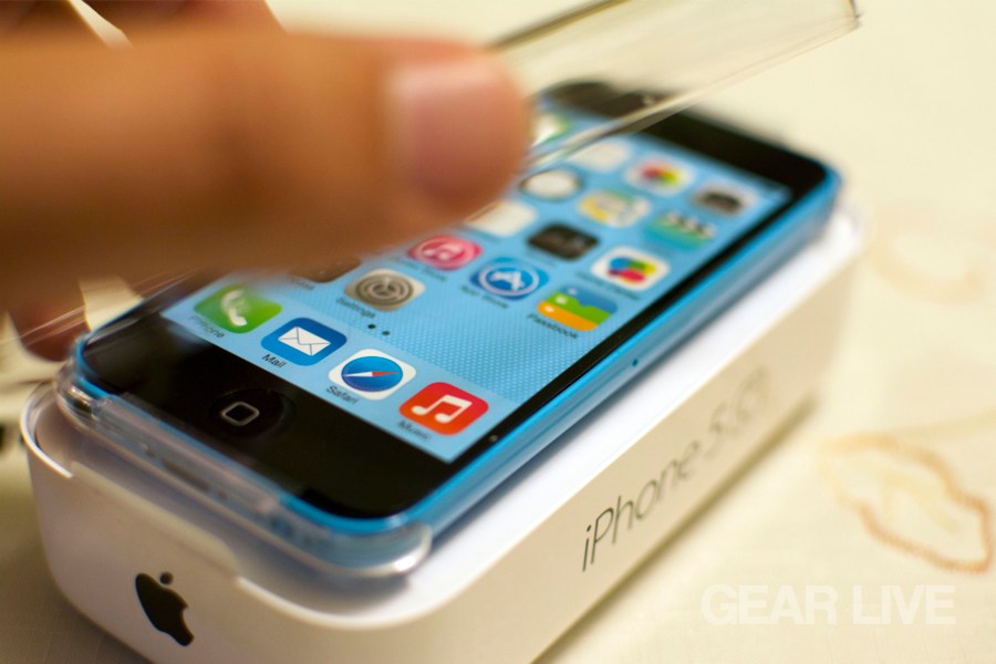 Opening the iPhone 5c